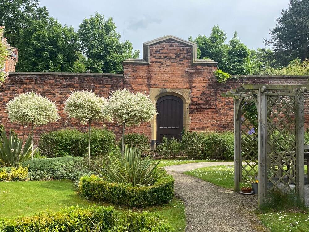 Abney Court - Abney Court EXT 1