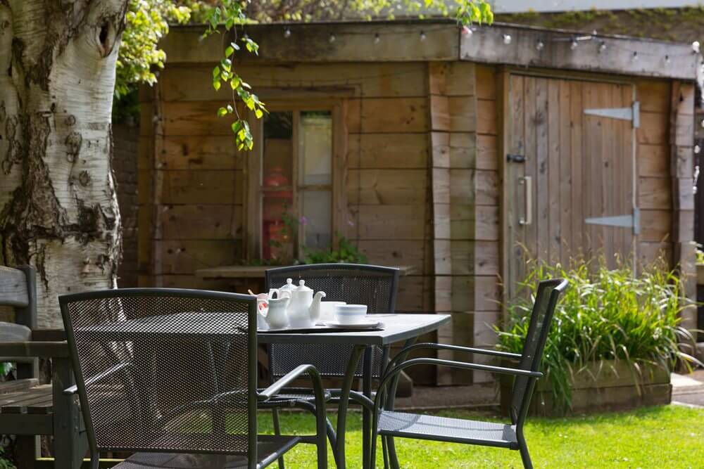 Amberley Lodge - Amberley Lodge garden 