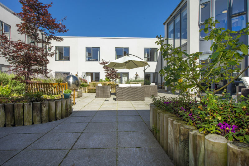 Bowes House - Bowes House EXT