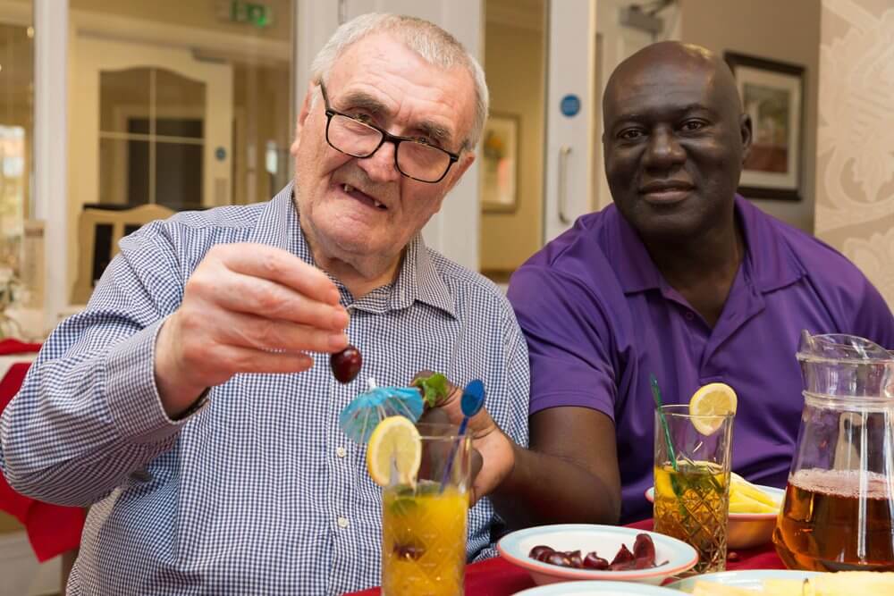 Buchanan Court - Buchanan Court meal with residents 