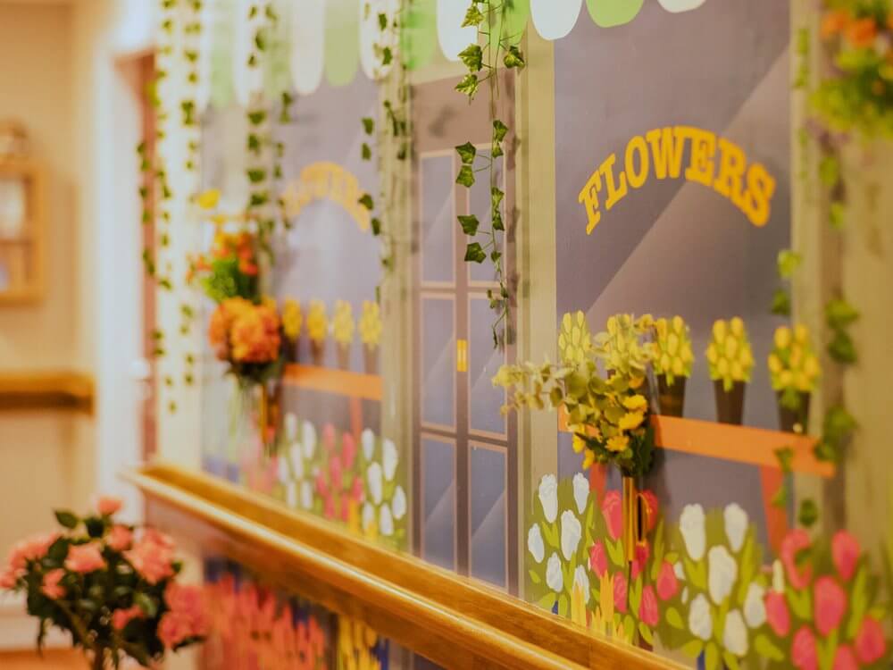 Chandler Court - Chandler Court flowers shop 2