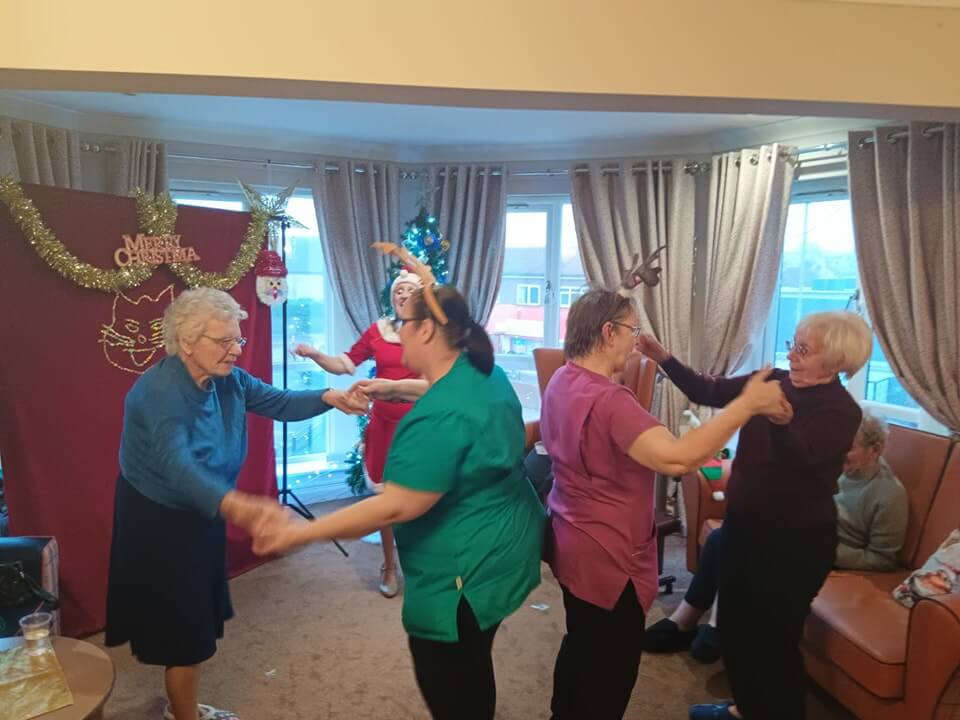 Cheviot Court - Cheviot Court dancing