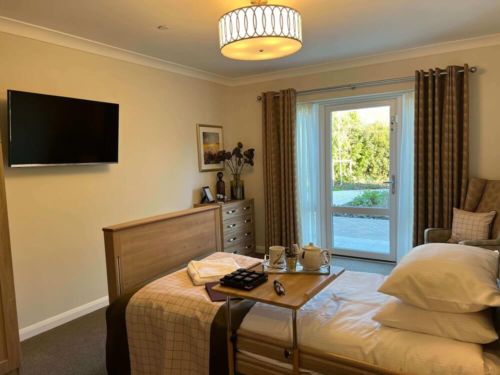 Chichester Grange - chichester bedroom