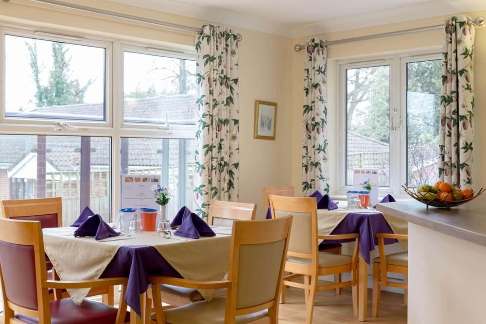 Clara Court - Clara Court dining room