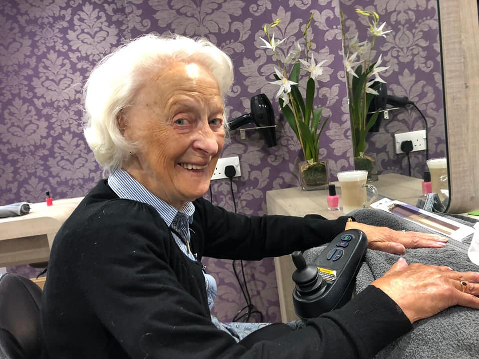 Bickerton House - pamper-5_1 image